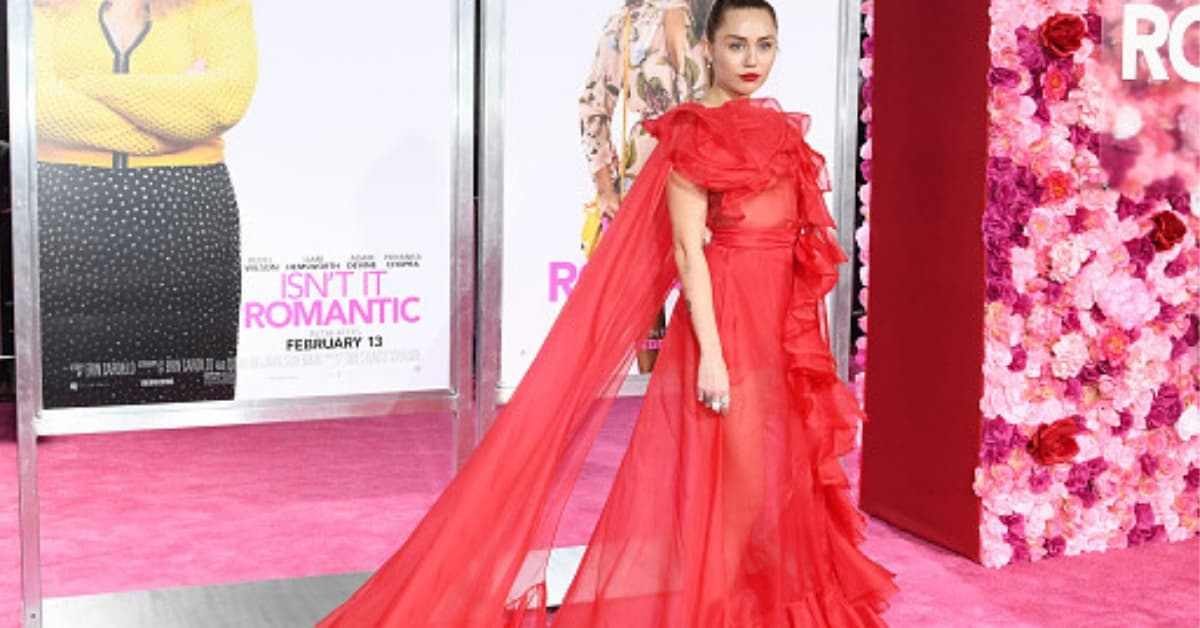 7 outfits transparentes de las famosas que nos gustaría usar si no tuviéramos inhibiciones