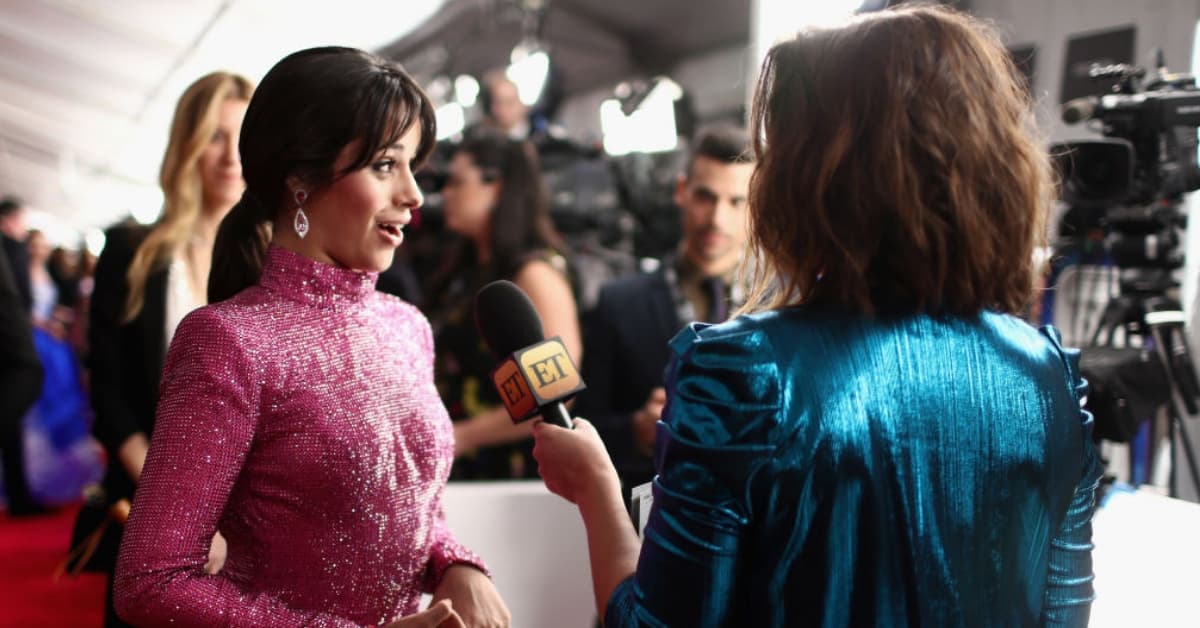 El vestido estilo "Selena Quintanilla" de Camila Cabello y otros looks que se robaron los Grammys