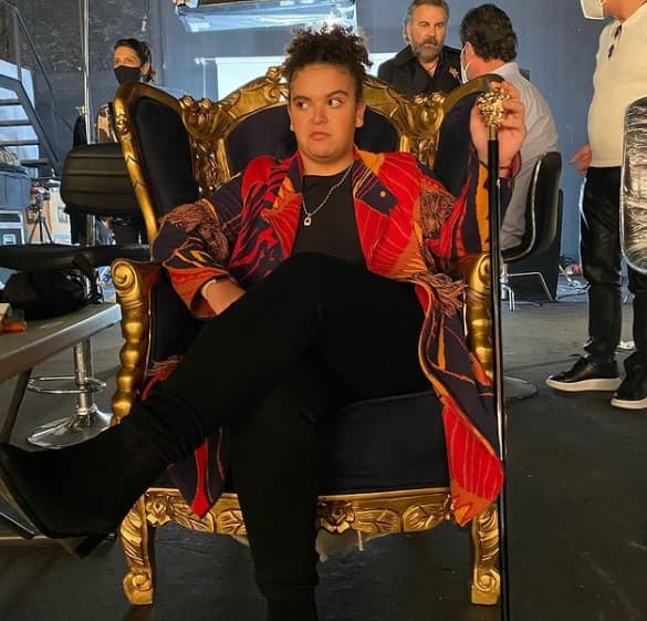 La joven de 17 años comprende que al ser figura pública se expone a constantes ataques y nadie mejor que su madre para decirle cómo lidiar con ello.