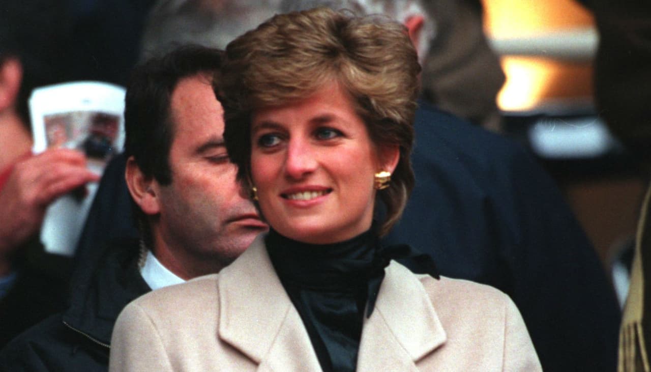 Meghan Markle toma la misma decisión que Lady Di durante los votos y se rehúsa a decir una palabra