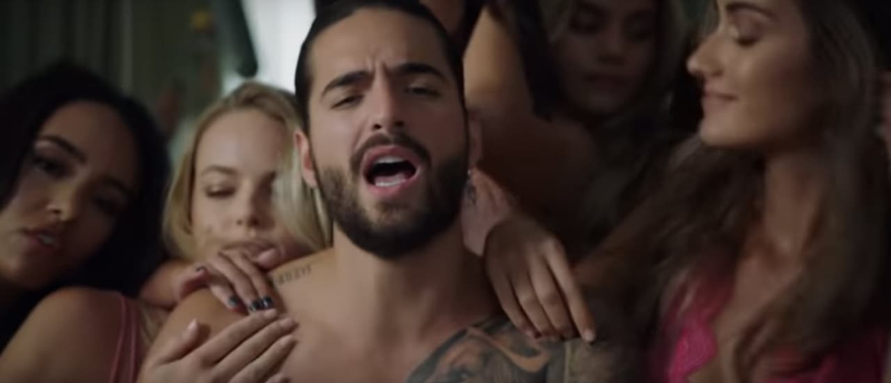 Barbie reveló la violencia oculta en las canciones que todos cantamos en una muestra conmovedora