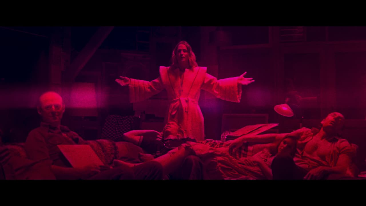 Nicolas Cage enfrenta una secta espeluznante y se desata la locura: el tráiler de Mandy te dará escalofríos (en serio)