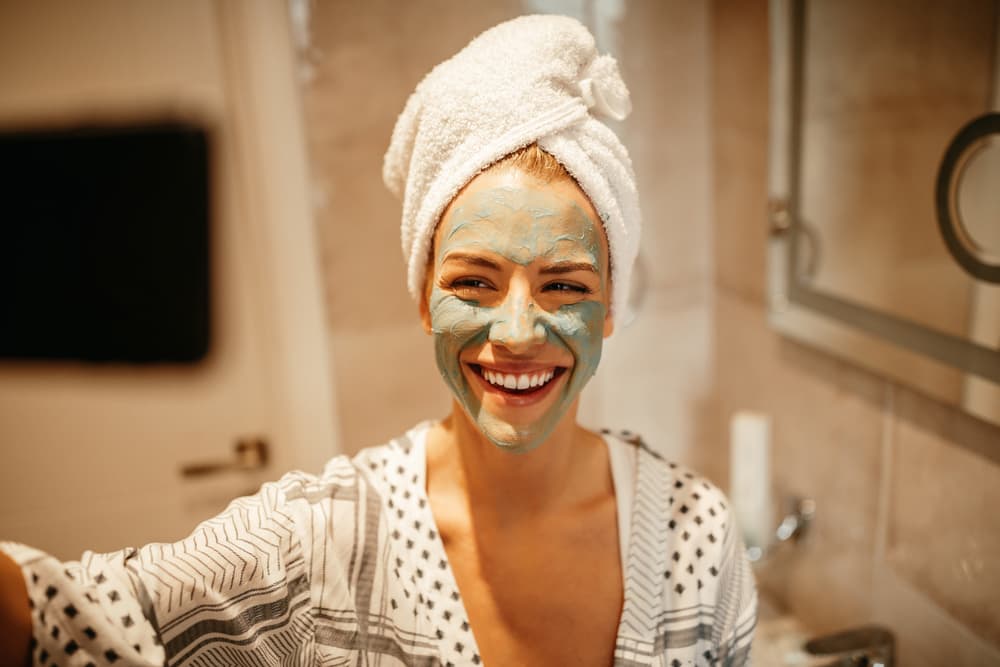 Mascarillas nocturnas: el complemento perfecto para tu rutina de belleza al final del día