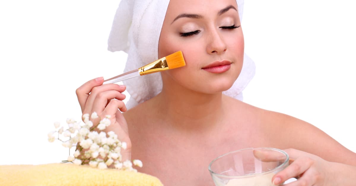 5 mascarillas con miel perfectas para hidratar y consentir la piel sensible