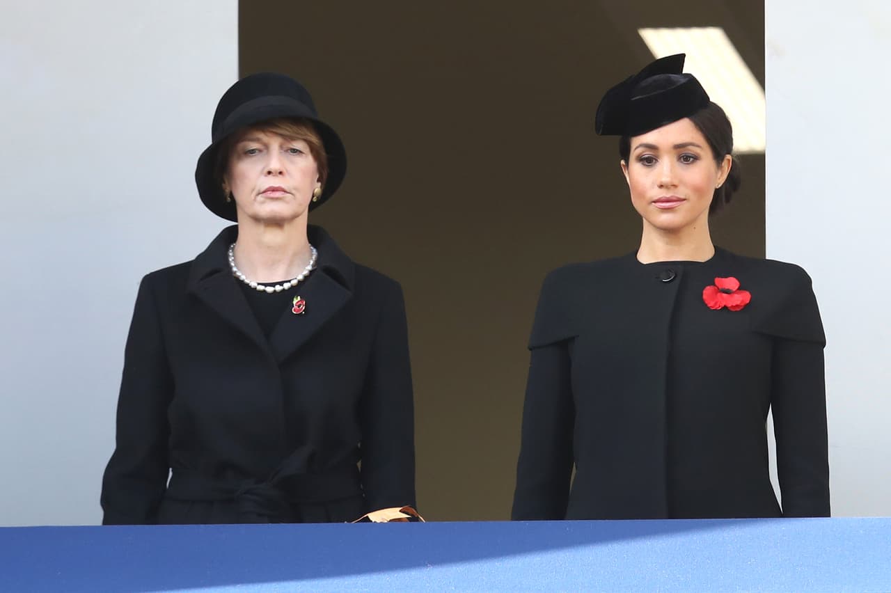 ¿Por qué Meghan no estuvo en el mismo balcón que la reina durante el Remembrance Sunday?