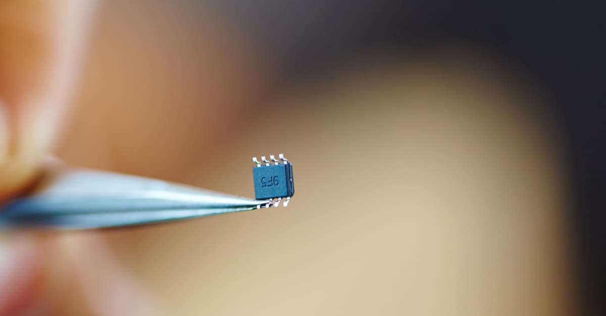 En qué consiste el plan de EEUU y México para arrebatarle el poderío de los microchips a China