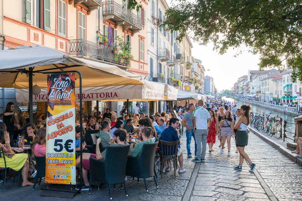 ¿Por qué están prohibiendo los selfie sticks en Milán?