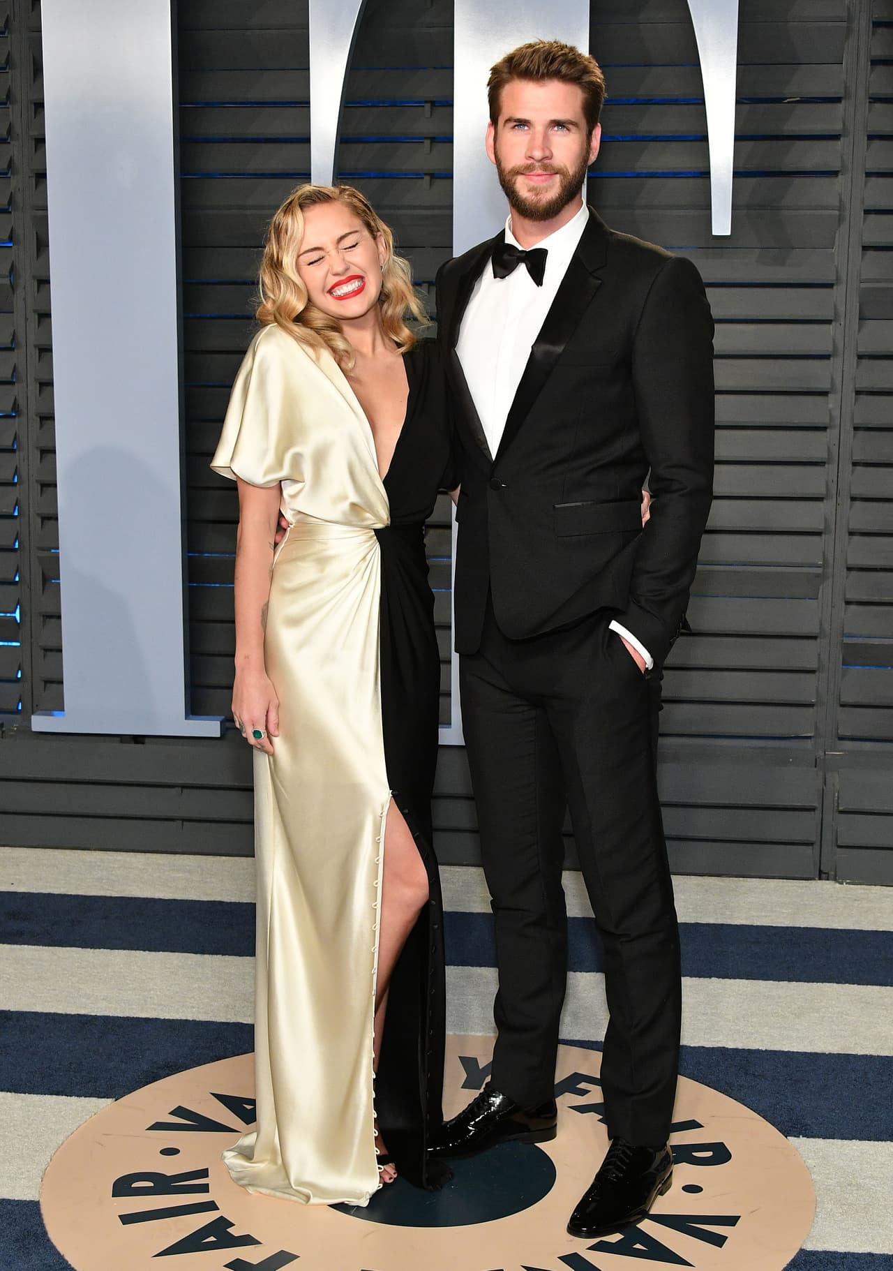 Miley Cyrus y Liam Hemsworth están más enamorados que nunca y estas fotos lo demuestran