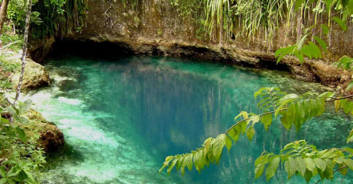 Este hermoso río tiene una historia misteriosa que (literalmente) te encantará