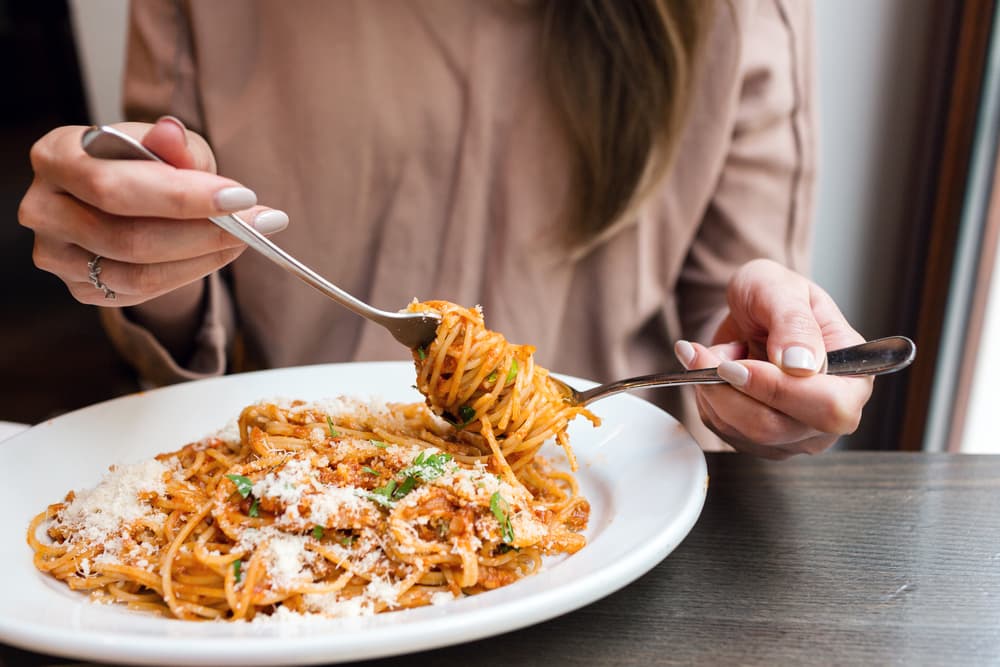 Comer pasta sin engordar y sin culpa es posible, según estudios. ¿Cómo?