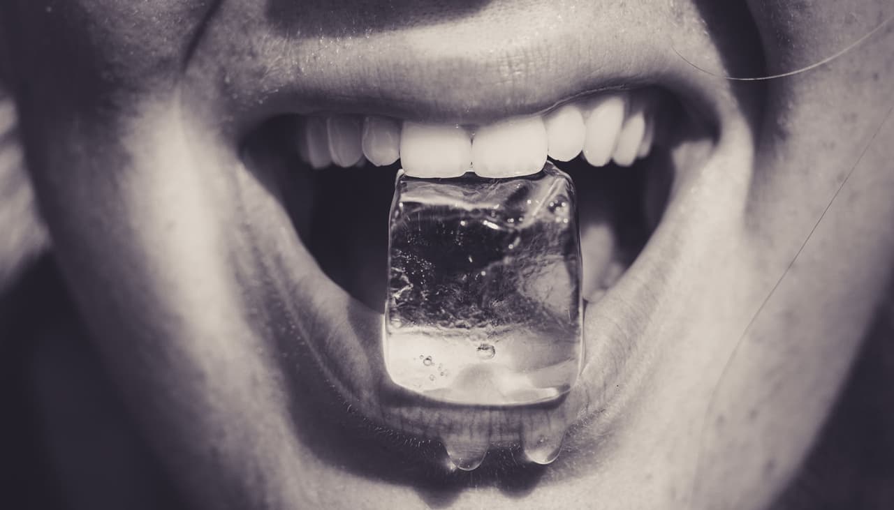 2 síntomas bizarros que indican falta de nutrientes en la sangre: si los presentas, acude con el médico