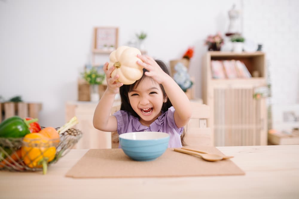 Niños veganos: ¿su alimentación genera algún riesgo para su salud?