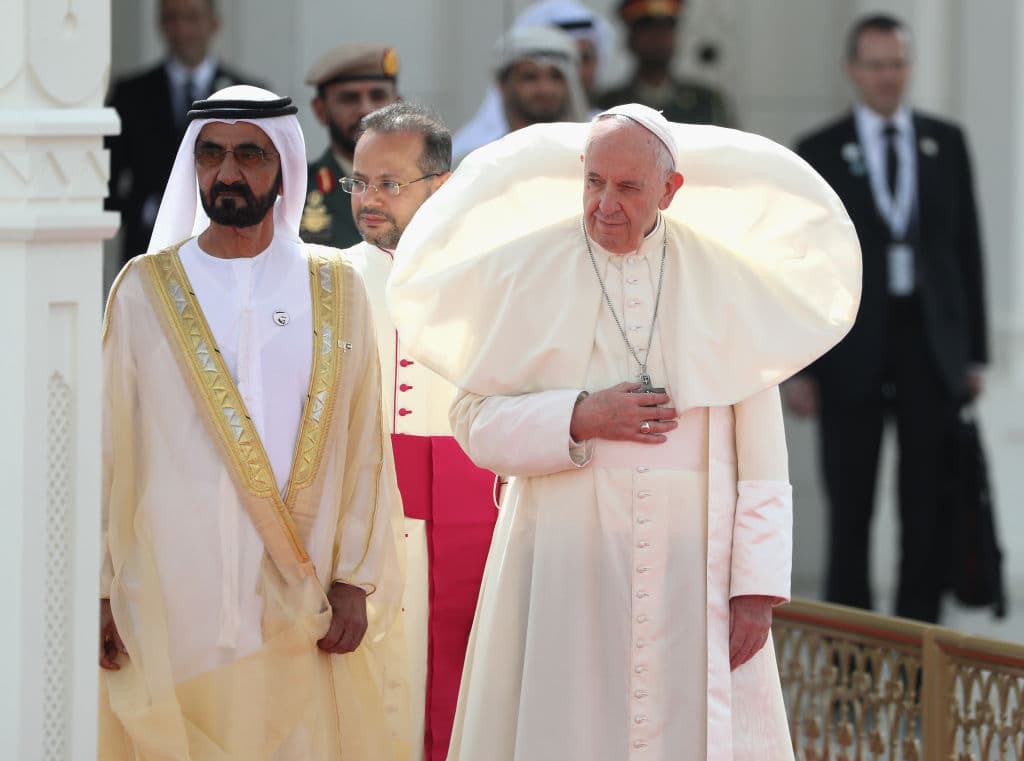 El papa hizo historia con un beso: la foto ya recorrió el mundo y encierra un gran significado