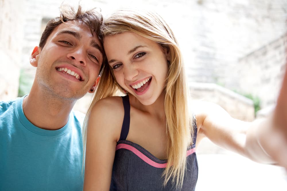 Esta es la razón por la que deberías dejar de publicar sobre tu relación de pareja en las redes sociales