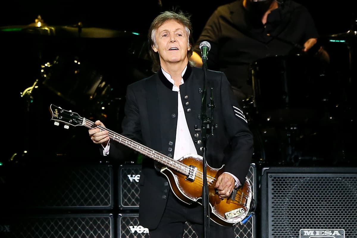 En 1974, Paul McCartney comentó a la revista ‘Rolling Stone’ que estaba al tanto de la teoría: “alguien de la oficina me llamó y me dijo ‘mira, Paul, estás muerto’ y yo dije ‘oh, no concuerdo con eso’”.