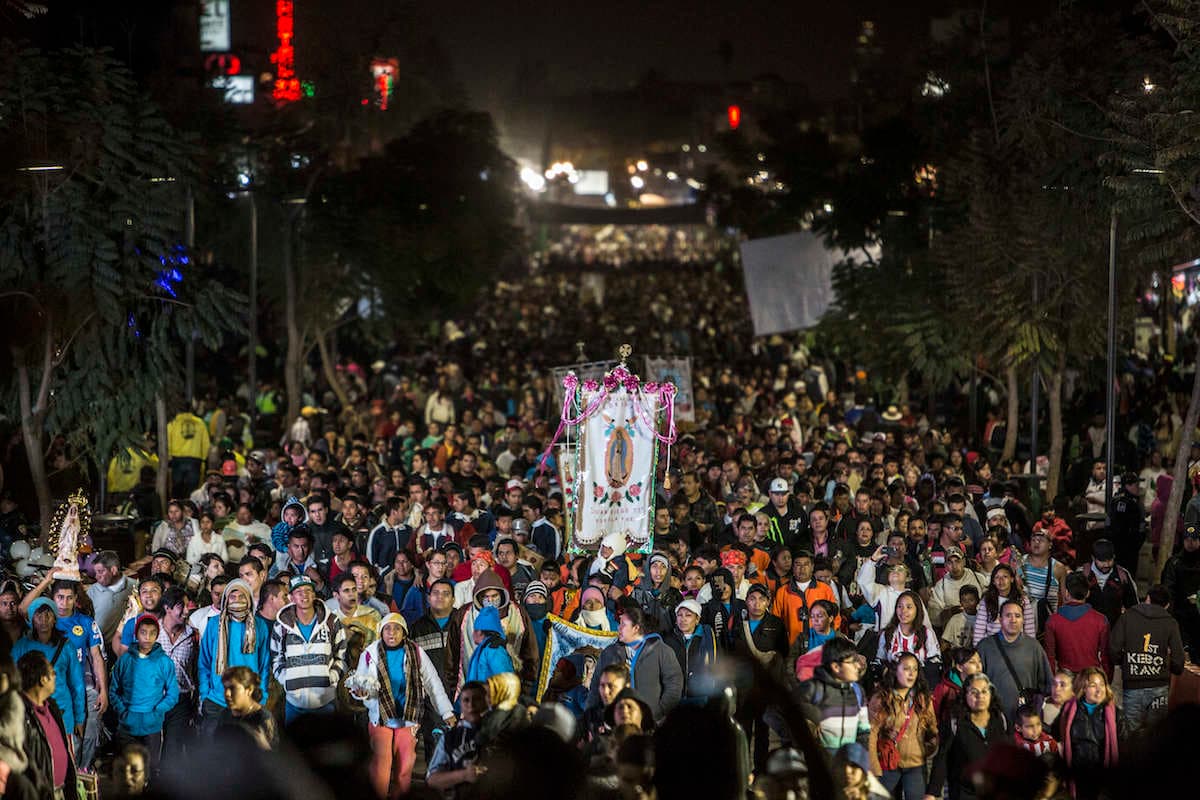 Miles de personas caminaron en México durante días y el motivo impresiona al mundo