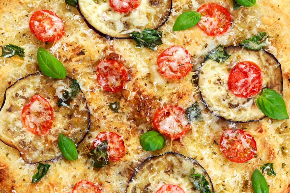 Pizza de berenjenas: una opción saludable y liviana para evitar las harinas