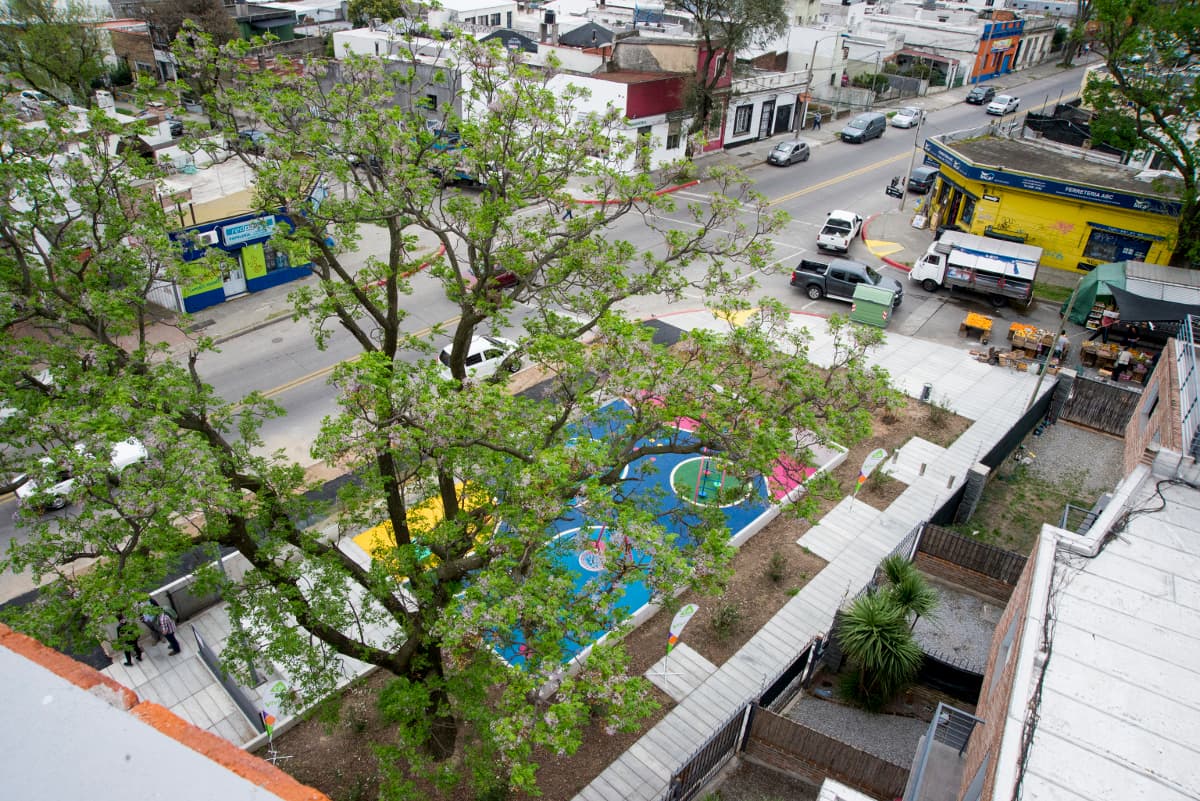 Su papá le construyó un paraíso y ahora Jazmín también puede jugar