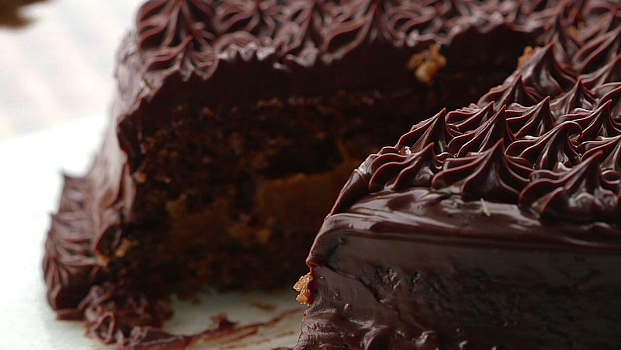 ¿Cuánto demorarás en probar este delicioso pastel de miel y chocolate?