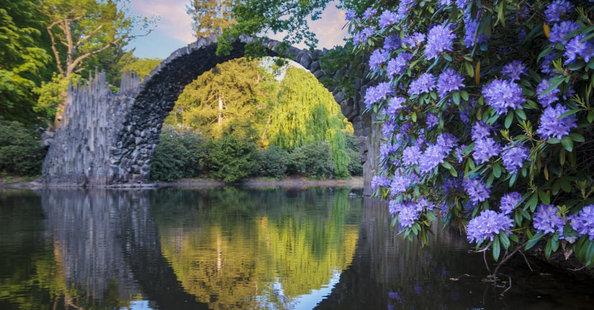 La historia detrás de este hermoso puente alemán es asombrosa pero aterradora