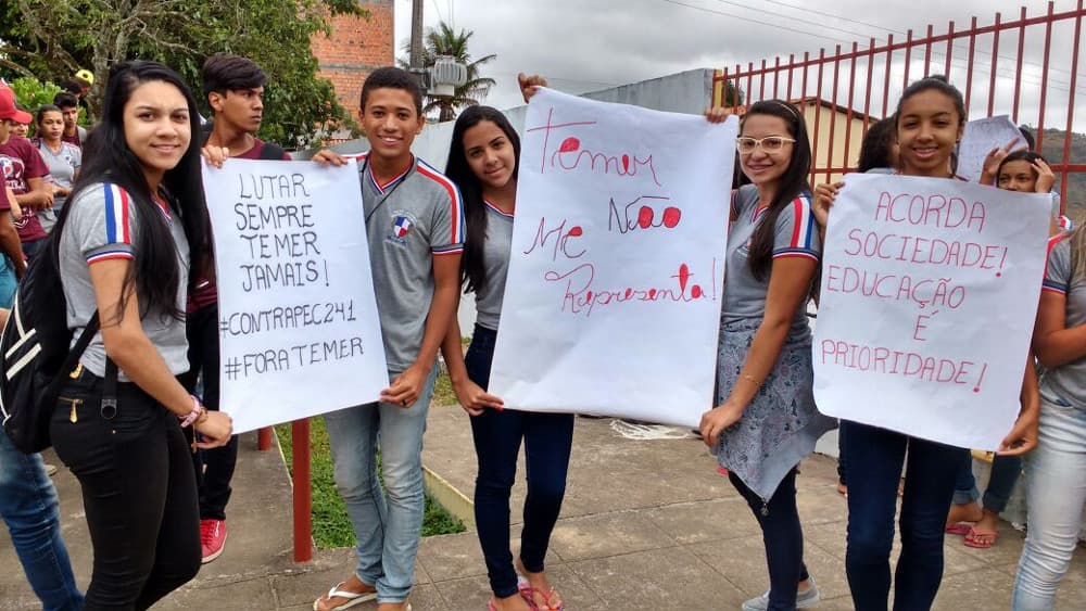 “¿De quién es la escuela?”: Ana Júlia Ribeiro, la adolescente que representa al movimiento estudiantil en Brasil