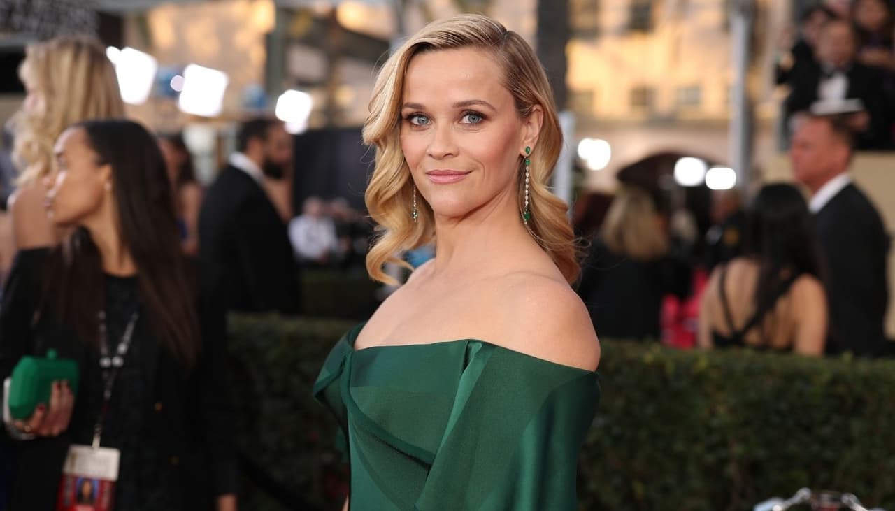Reese Witherspoon tiene un guapo hijo que es idéntico a ella: ya modeló para Prada