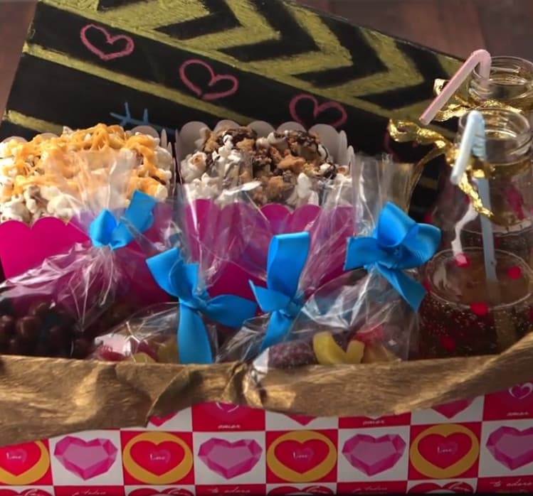 ¿Tu historia de amor es como las del cine? Entonces ¡este es el regalo de San Valentín perfecto!