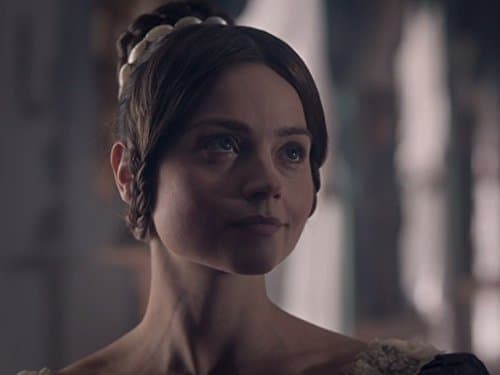 Si te gustó The Crown y amas la realeza, tenemos la próxima serie para ti: «Victoria»