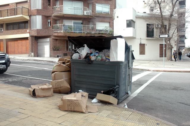 La idea de una planta recicladora de residuos surge en medio de la polémica por la recolección de la basura