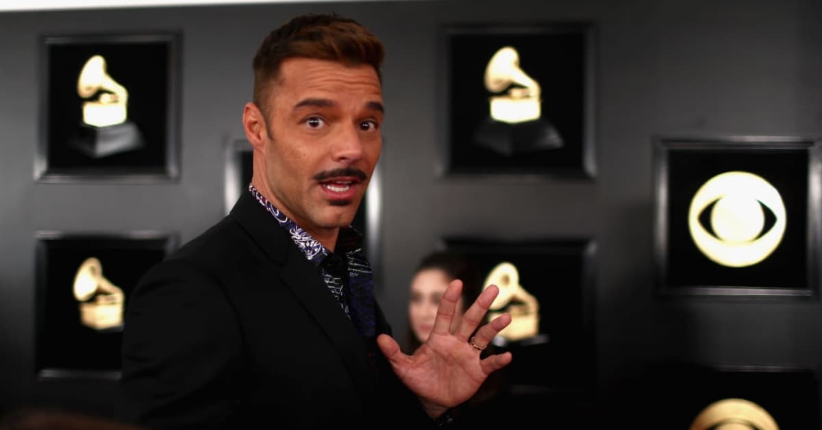 Este es el hermano "pequeño" y musculoso de Ricky Martin que no conocías ¡Te derretirán sus fotos!