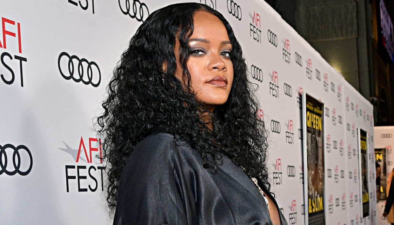 Rihanna demostró por qué forma parte de la realeza de la moda en los British Fashion Awards