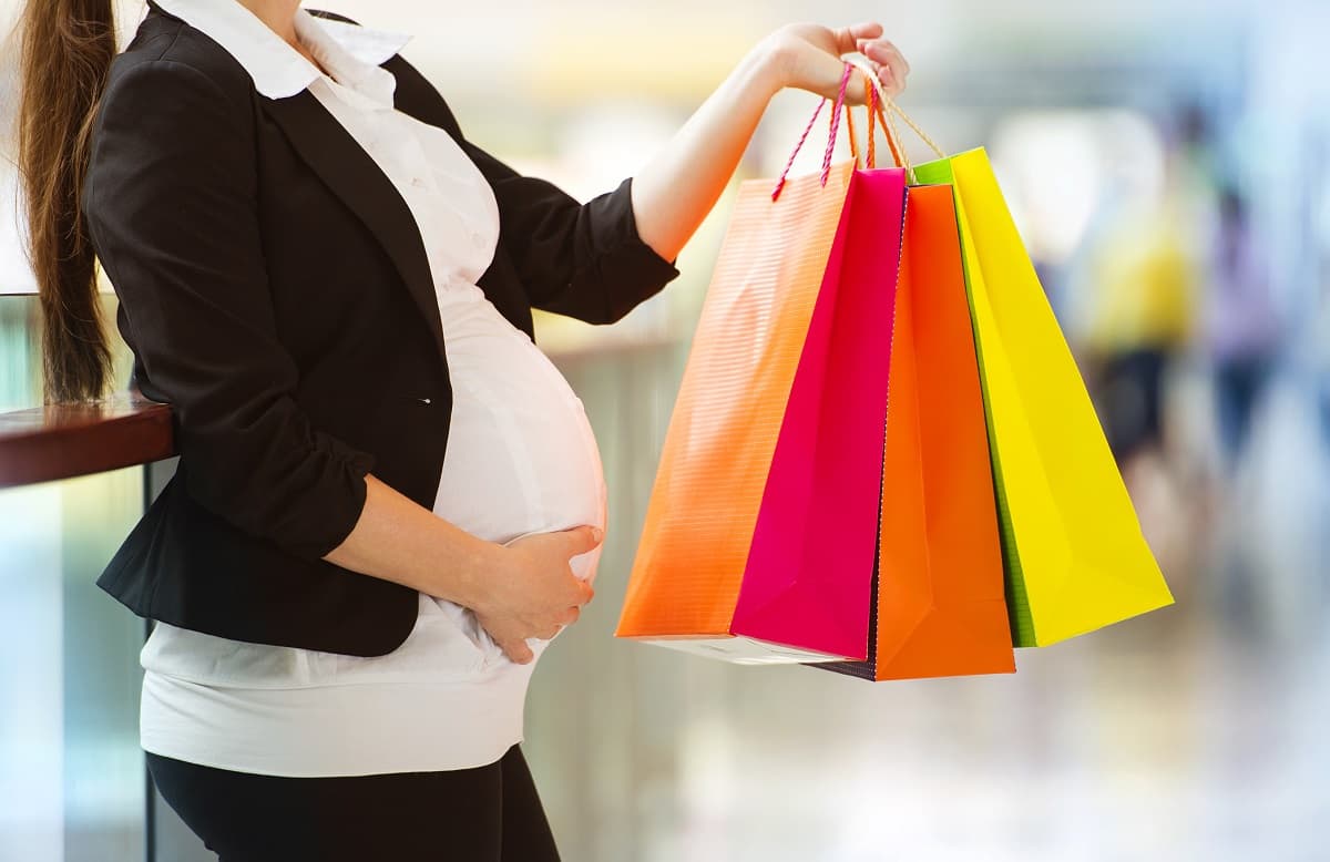 ¿Cansada de los vestidos de maternidad? Mira estas opciones de ropa para embarazadas