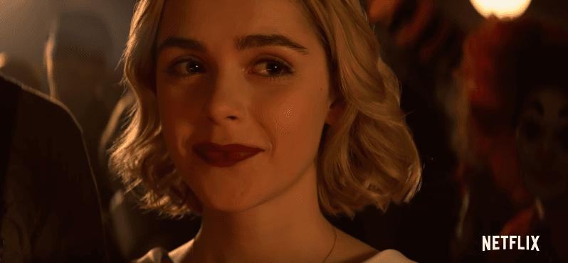 ¿Y Salem? Twitter colapsa por un particular detalle en el reboot de «Sabrina, la bruja adolescente»