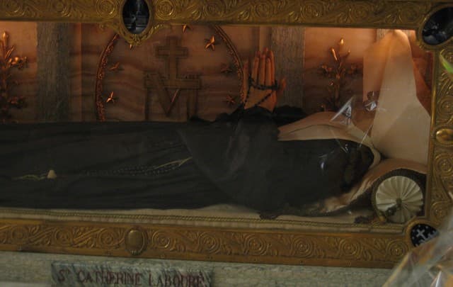 6 interesantes y escalofriantes casos de cadáveres que no se pudrieron