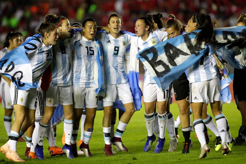 El Mundial de Fútbol Femenino no solo tiene fútbol del bueno: también la rompe con las camisetas