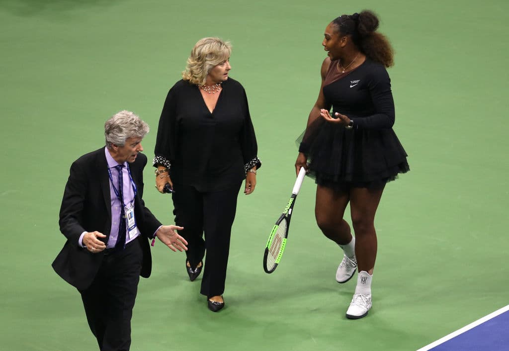 Serena Williams perdió entre lágrimas contra Naomi Osaka y denunció sexismo en el tenis