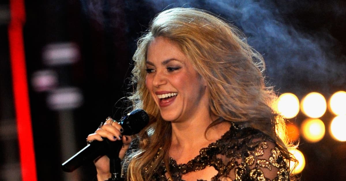 El papá de Shakira cantó junto a ella a sus 87 años y será lo más enternecedor de tu día