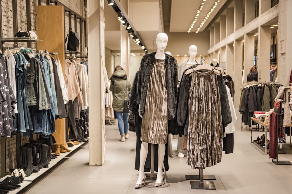 Lo barato sale caro: así puedes hacer mejores elecciones a la hora de comprar ropa