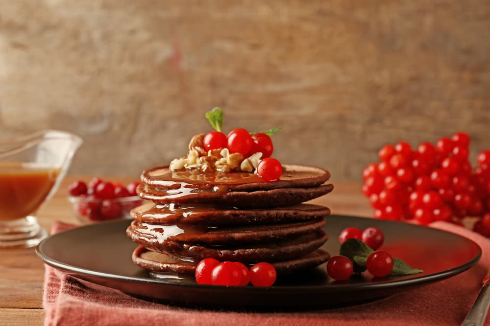 Panqueques de chocolate con fresas