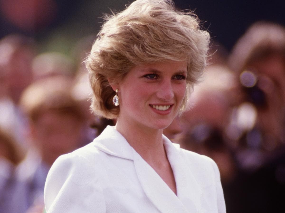 Uno de los vestidos más icónicos de Lady Di será subastado y de nuevo hará historia