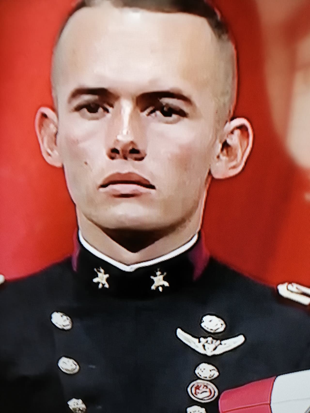 ¿Quién es el soldado del amor y por qué le robó los reflectores al discurso de AMLO?