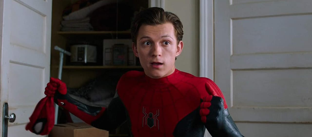 Tom Holland tiene algo que decir sobre el Spider-Man de Tobey Maguire