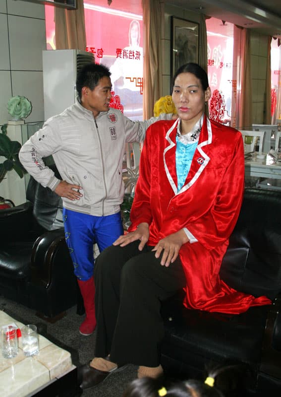 Las 10 mujeres gigantes más grandes que han existido