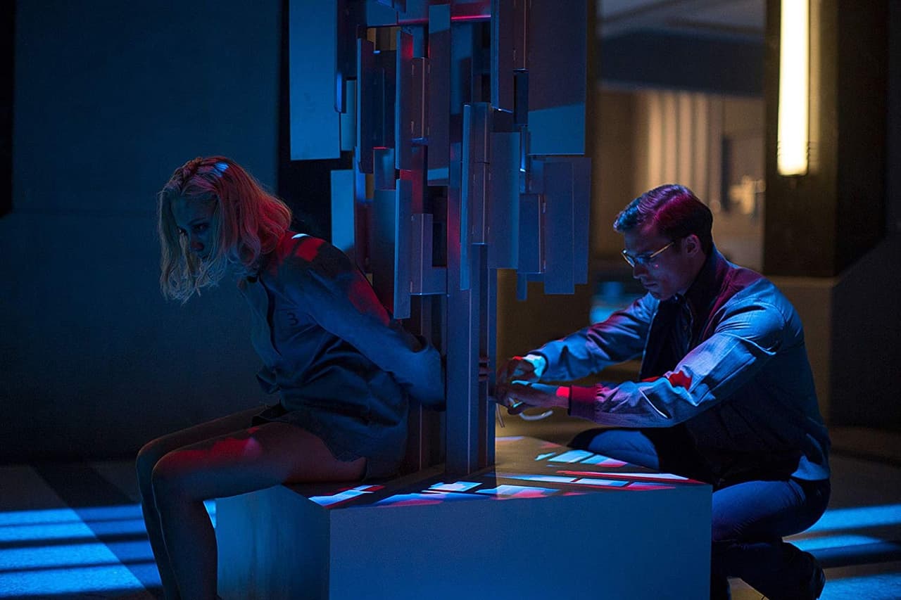 TAU, la apuesta de Netflix que pasó sin pena ni gloria otra vez: ¿Por qué?