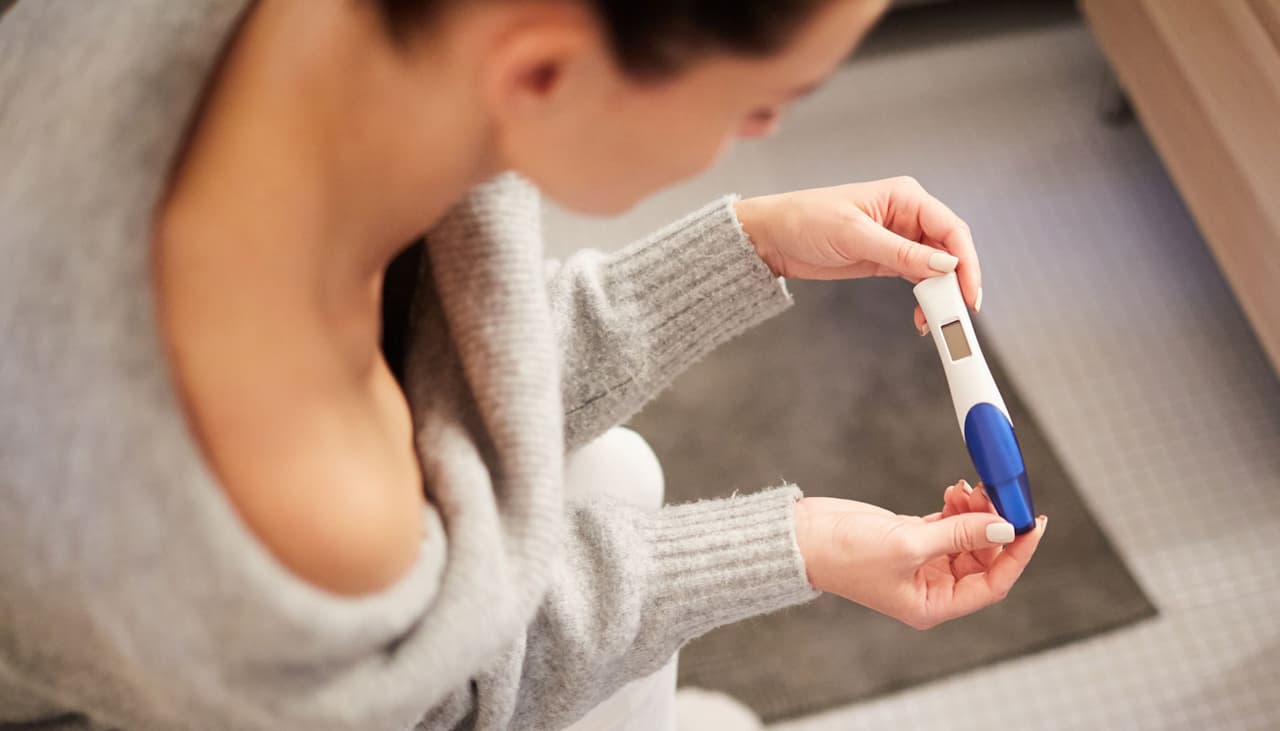 Síntomas de embarazo que aparecen mucho antes de que lo sospeches