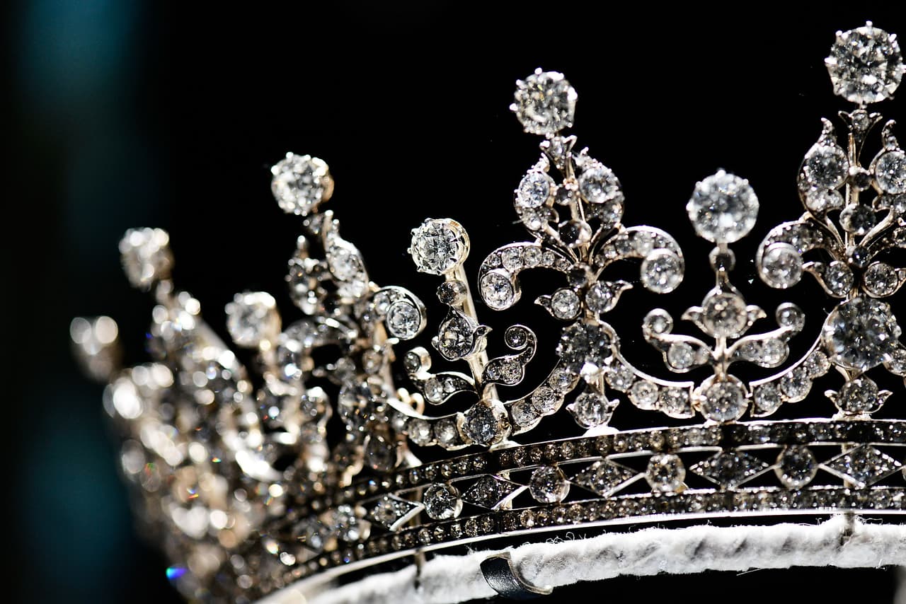 A la familia real le falta una joya histórica: el misterioso robo de la tiara de Portland