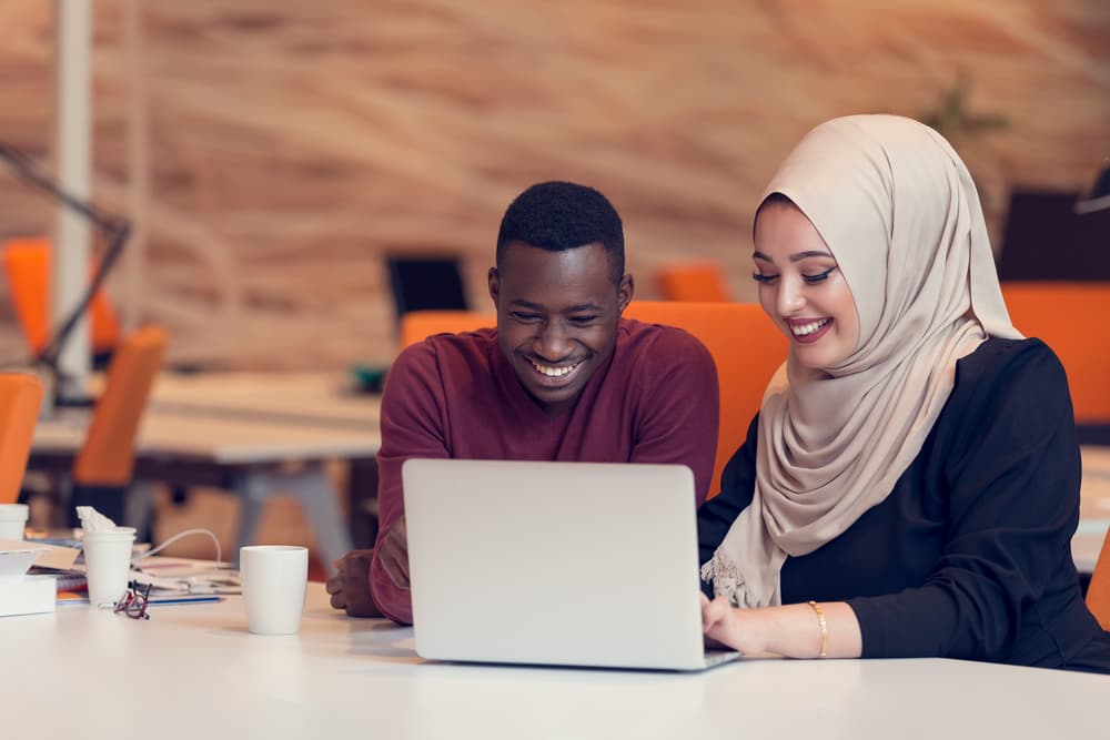 7 razones que demuestran que la risa en el trabajo es la clave para triunfar