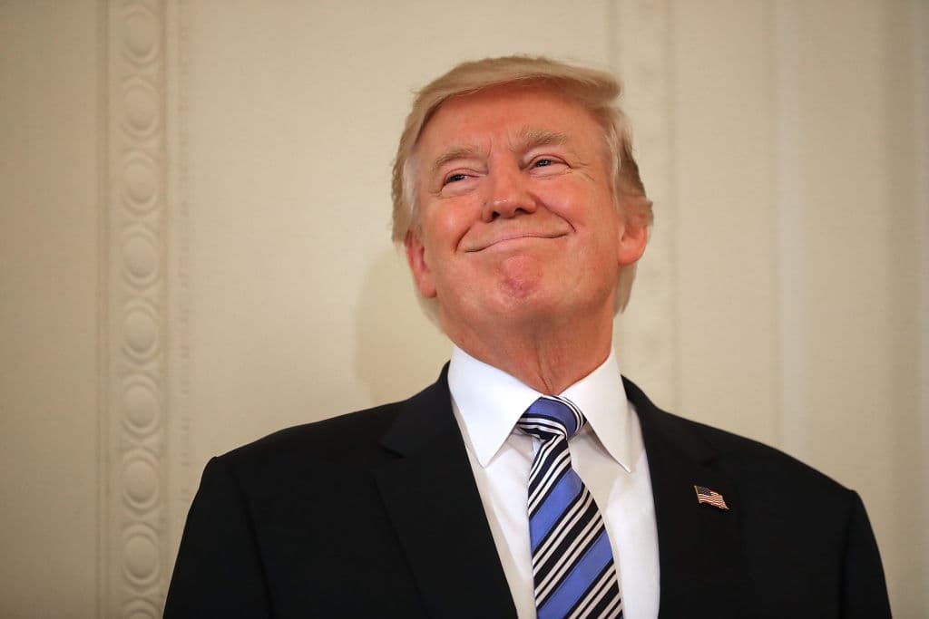 Los 6 meses de Trump en 12 fotos