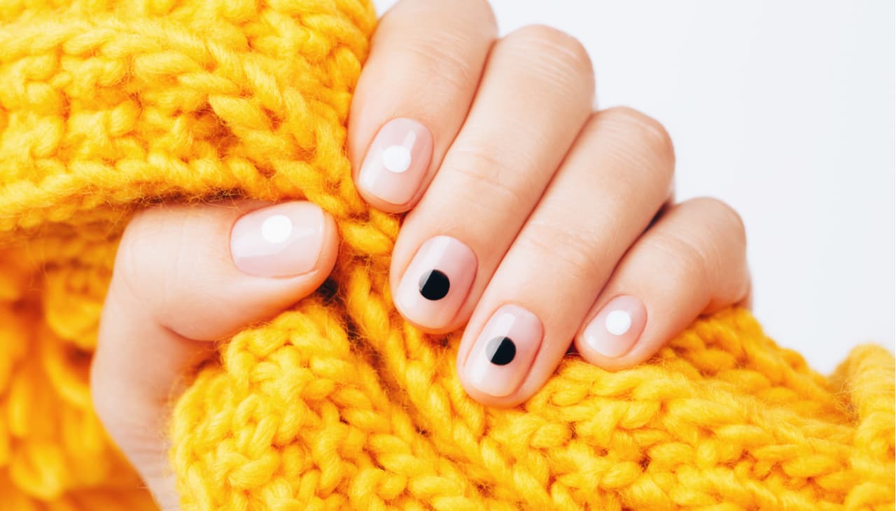 Manicura para uñas cortas: 14 diseños minimalistas, elegantes y con mucho estilo
