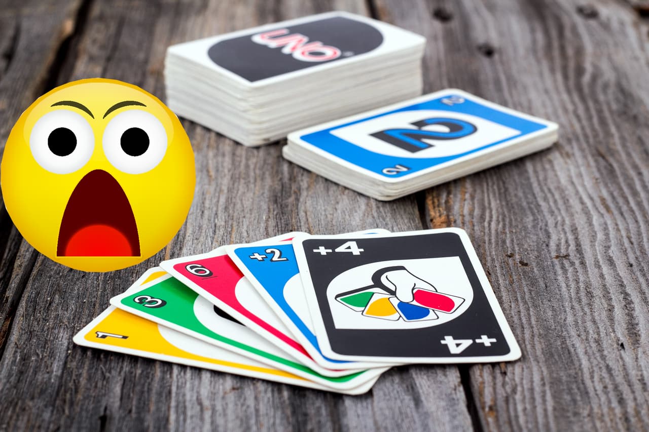 ¡El juego de cartas UNO ahora tiene una secuela! Se llama DOS, obviamente